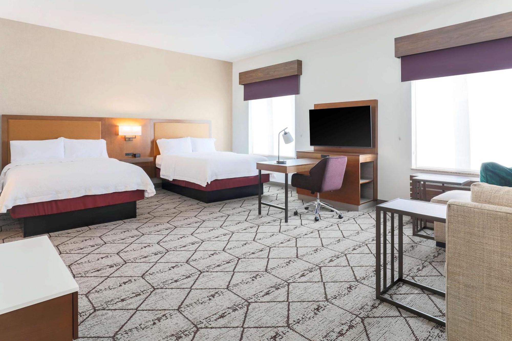 Hampton Inn & Suites Windsor-Sonoma Wine Country Exterior photo