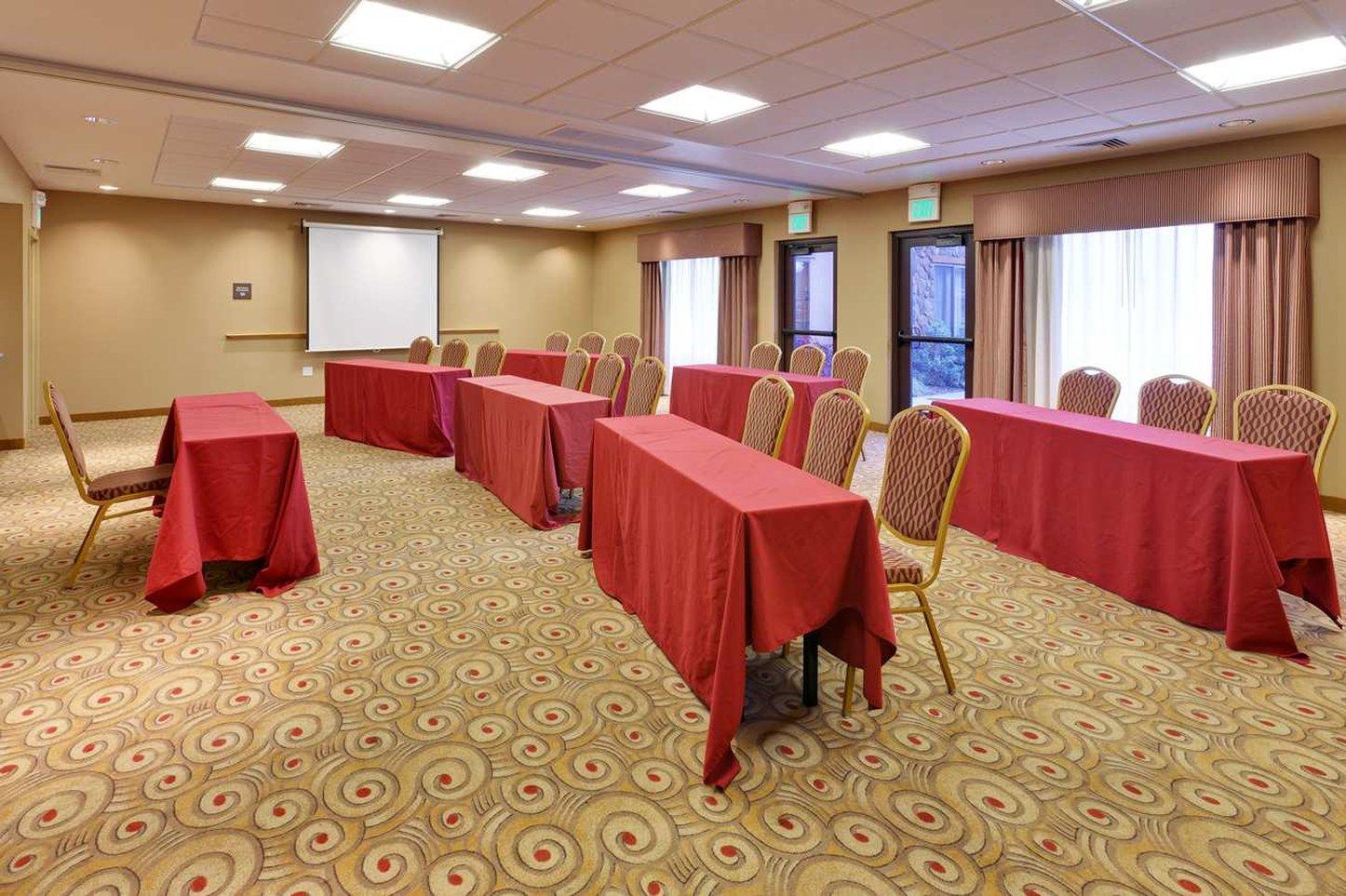 Hampton Inn & Suites Windsor-Sonoma Wine Country Exterior photo