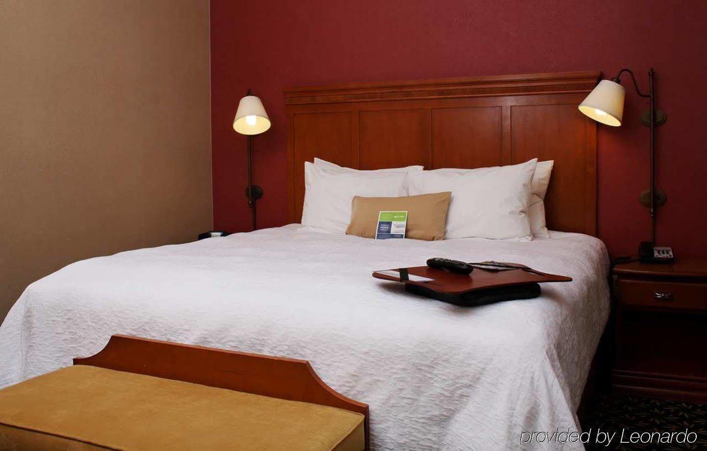 Hampton Inn & Suites Windsor-Sonoma Wine Country Exterior photo